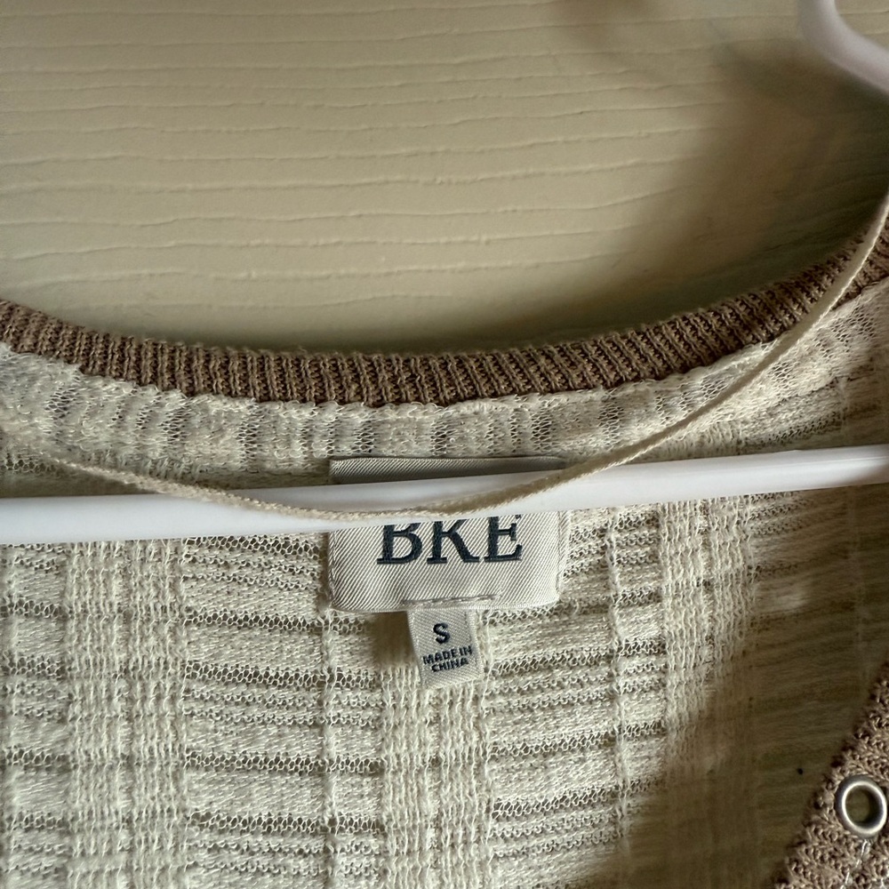 BKE Cream Knit Top with Brown Trim